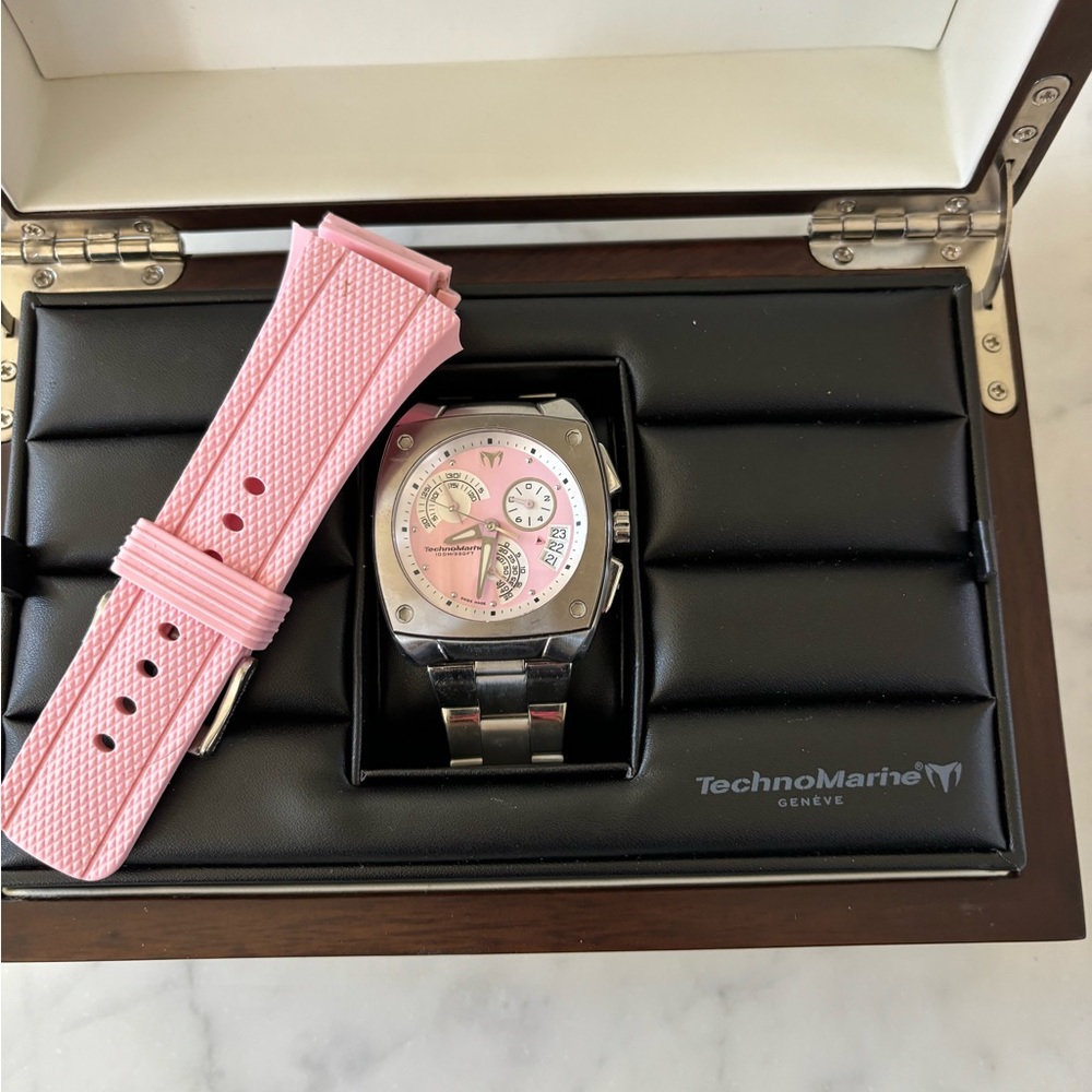 Technomarine KRA chronograph watch. Pink. Dive to 330ft.